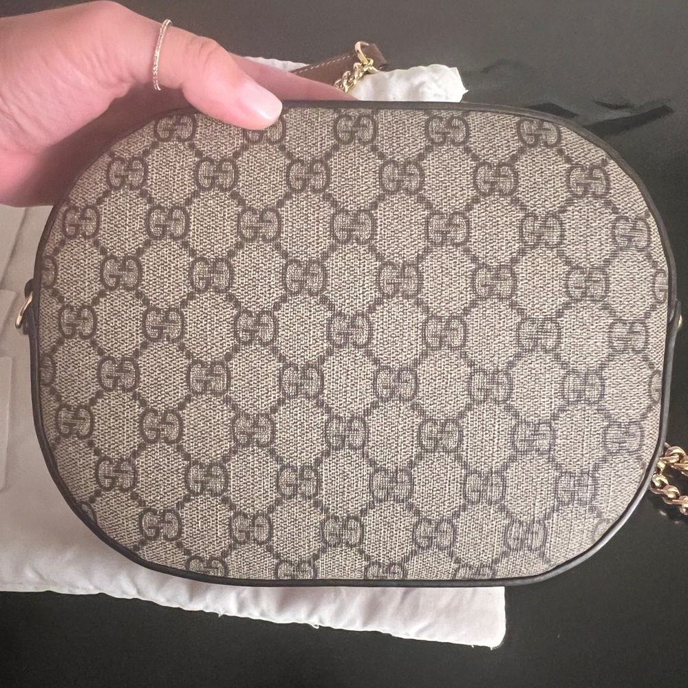 Gucci Beige and Brown Crossbody Bag with Floral Embroidery - Picture 4 of 16